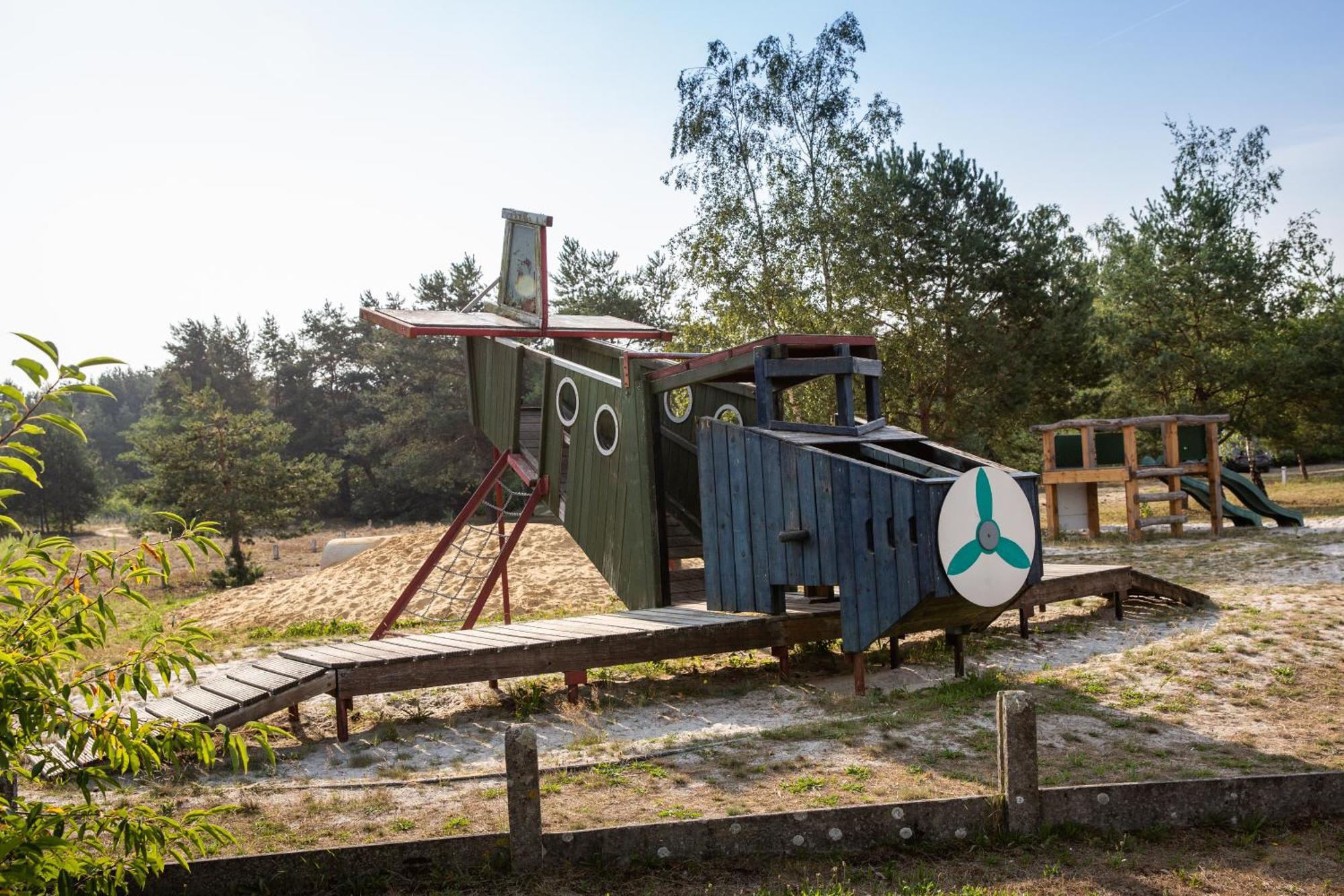 Safaritent at Camping GT Keiheuvel Balen Bagian luar foto