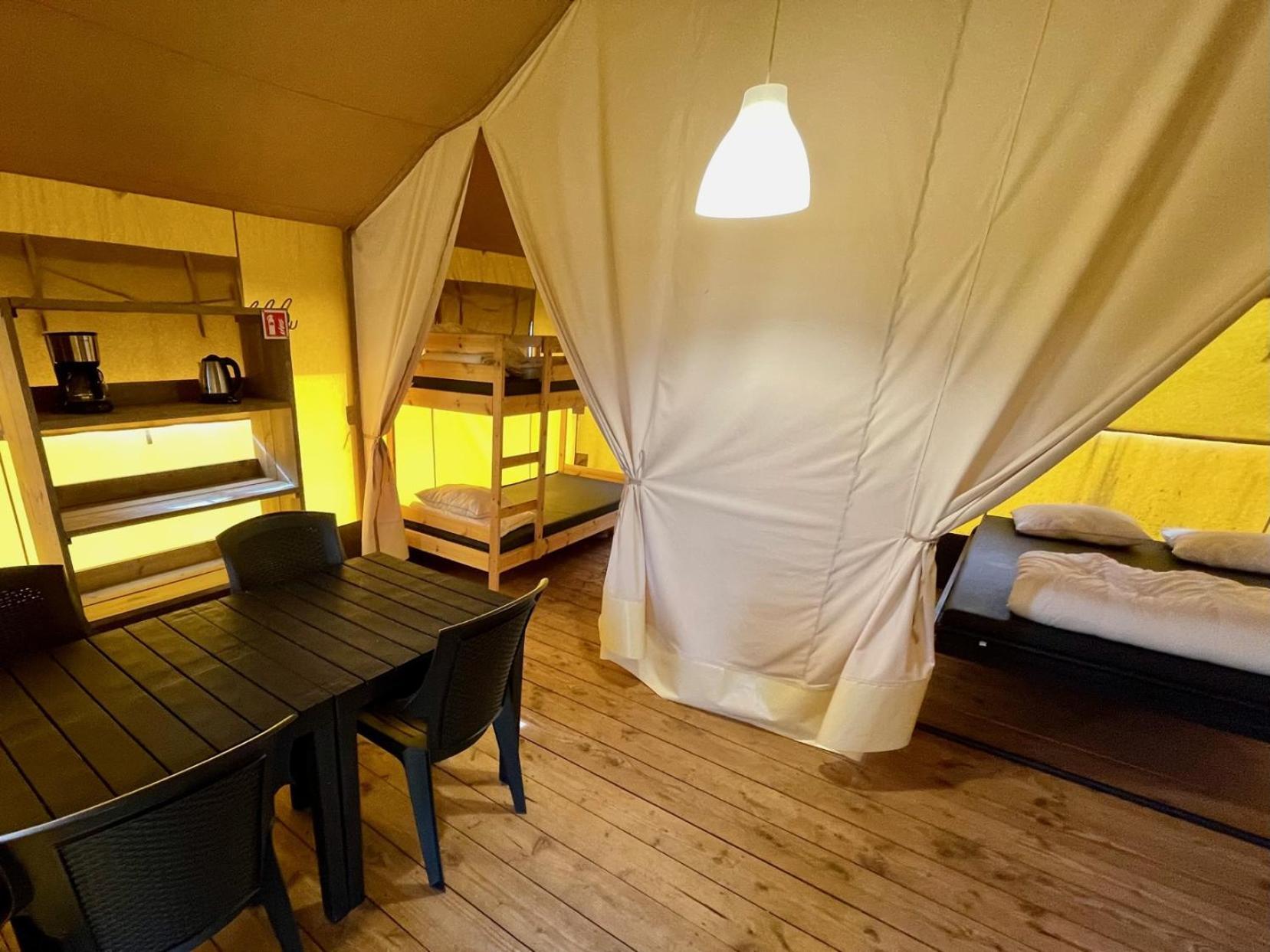 Safaritent at Camping GT Keiheuvel Balen Ruang foto